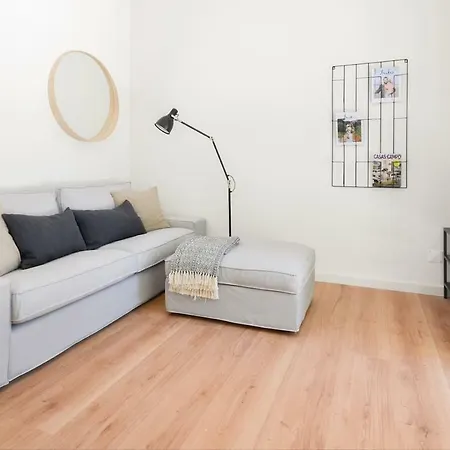 Beautiful Family With Courtyard-cascais Appartamento