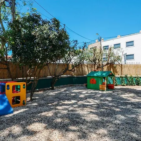 Beautiful Family With Courtyard-cascais *
