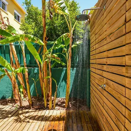 Beautiful Family With Courtyard-cascais Appartamento